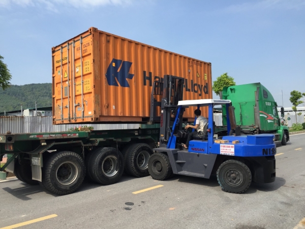 Dịch vụ nâng hạ, đóng hàng, rút hàng, container - Xe Nâng Quảng Ninh - Công Ty TNHH Đầu Tư Và Phát Triển Đức Trung